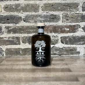 Ask Nordlig Gin Med r�dder i nordisk natur