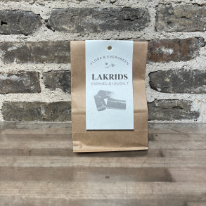 H�ndlavet finsk lakrids med karamel & havsalt